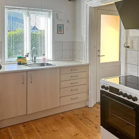 2 Bedroom Gorgeous In Ferienhaus *