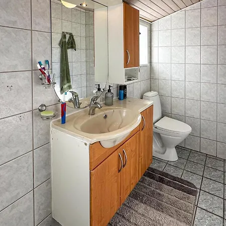 בית נופש 2 Bedroom Gorgeous In